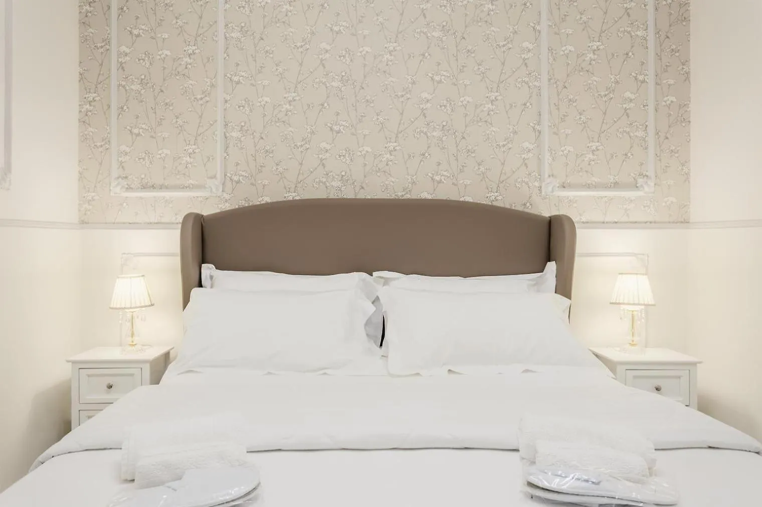 Pensión Hotel Aragona House Palermo Italia